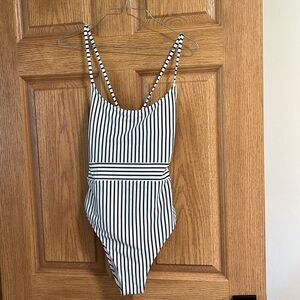 Shade Shore one piece Swim 0115